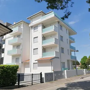 https://antares-aparthotel.hotelinveneto.com