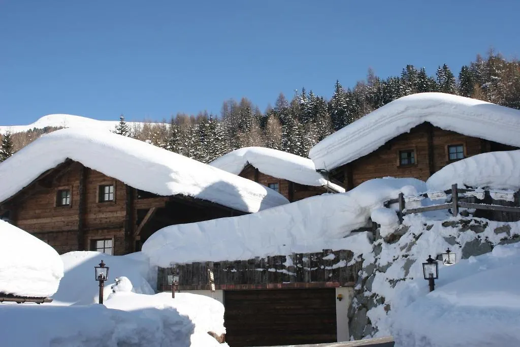 Park Chalet Village Λιβίνιο