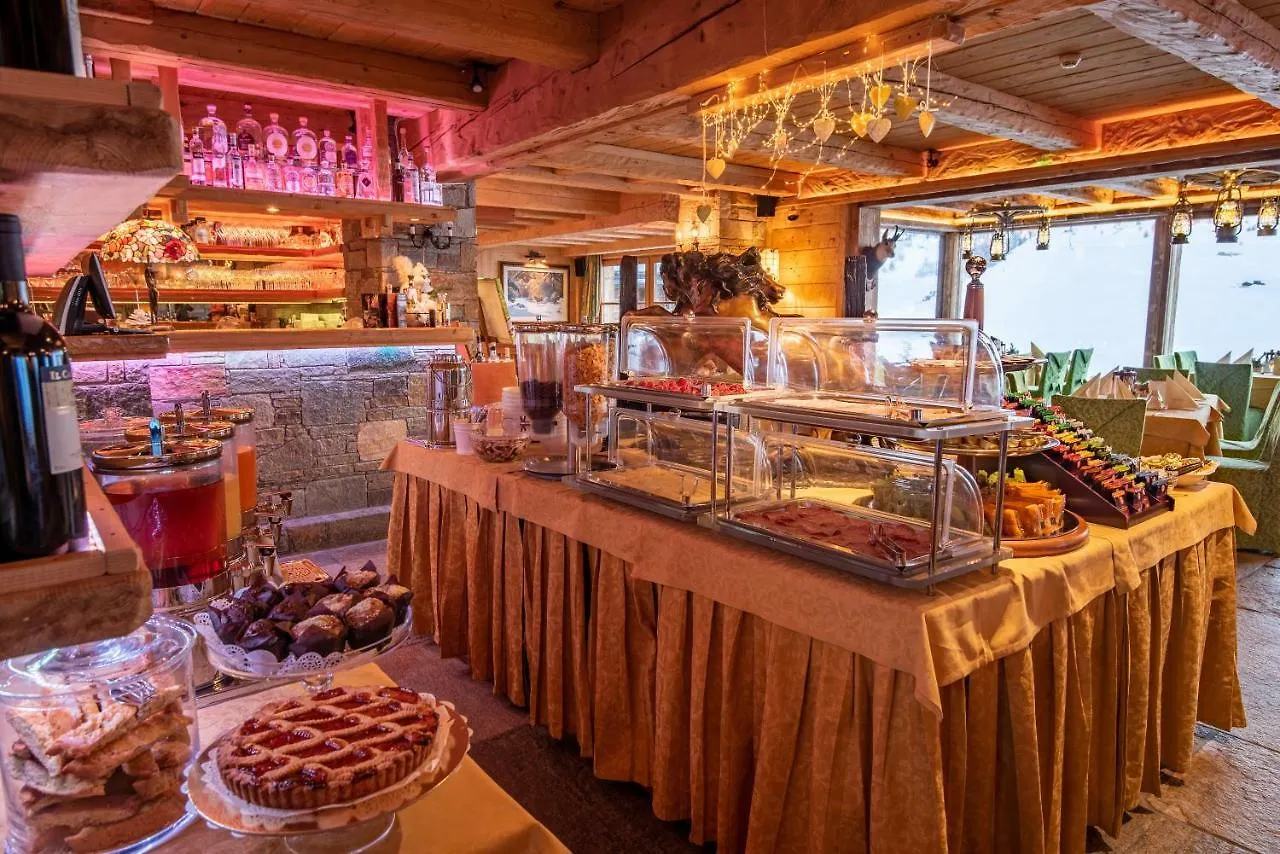 Ξενοδοχείο με διαμερίσματα Park Chalet Village Λιβίνιο